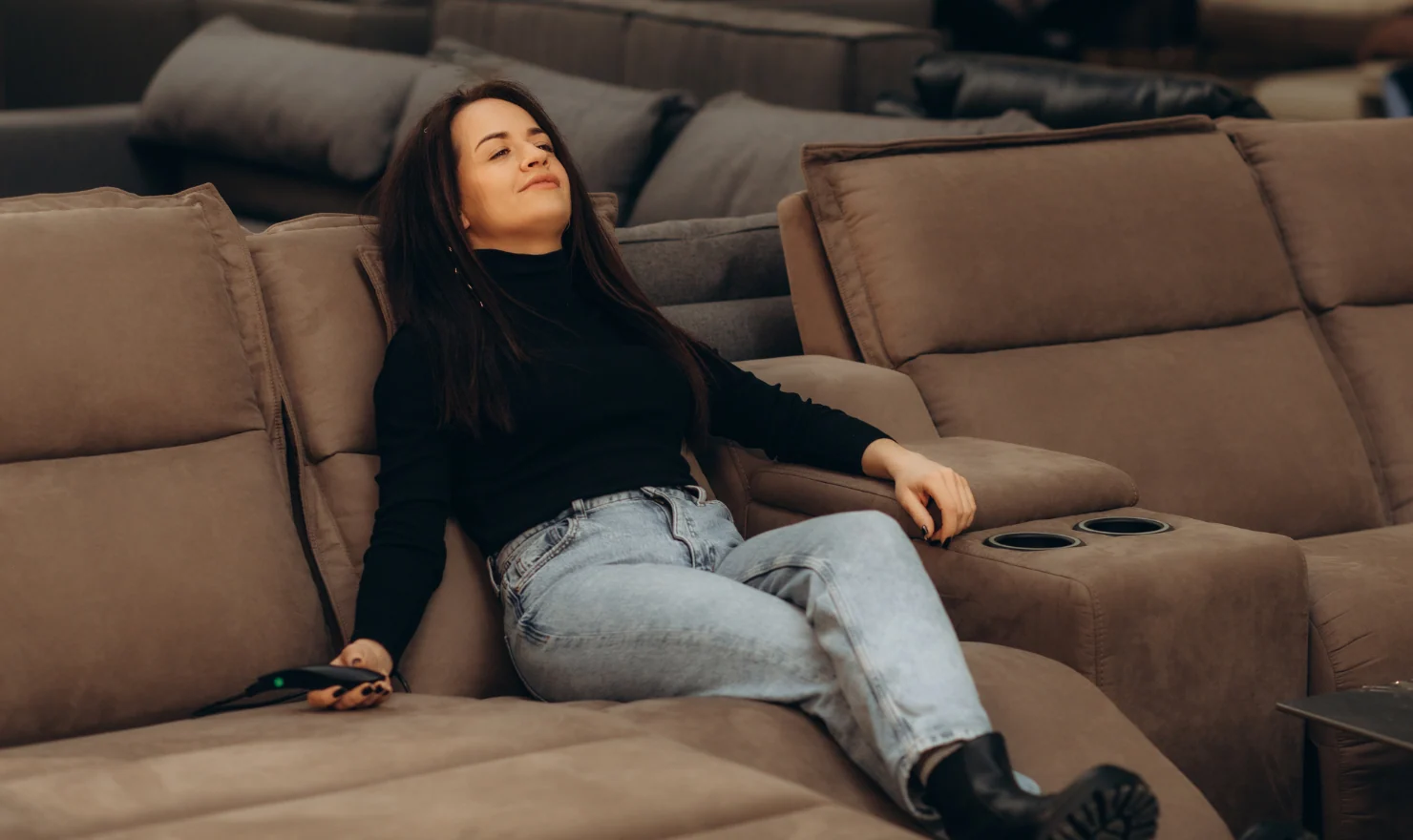 Why Do Recliner Sofas Suit People With Back Pain?